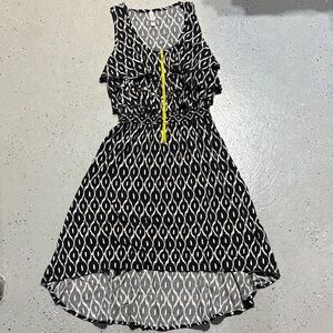 Xhilaration Black White Pattern Ruffle Zip Front High Low Tank Dress sz S